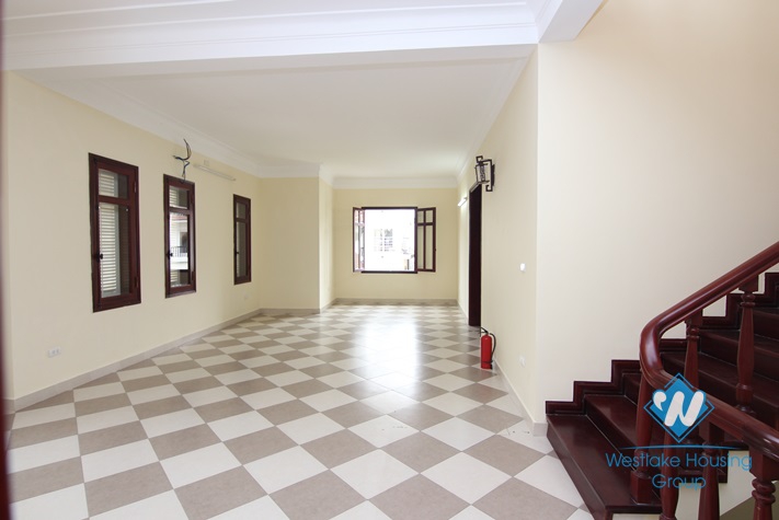 Spacious swimming pool house for rent in Tay Ho